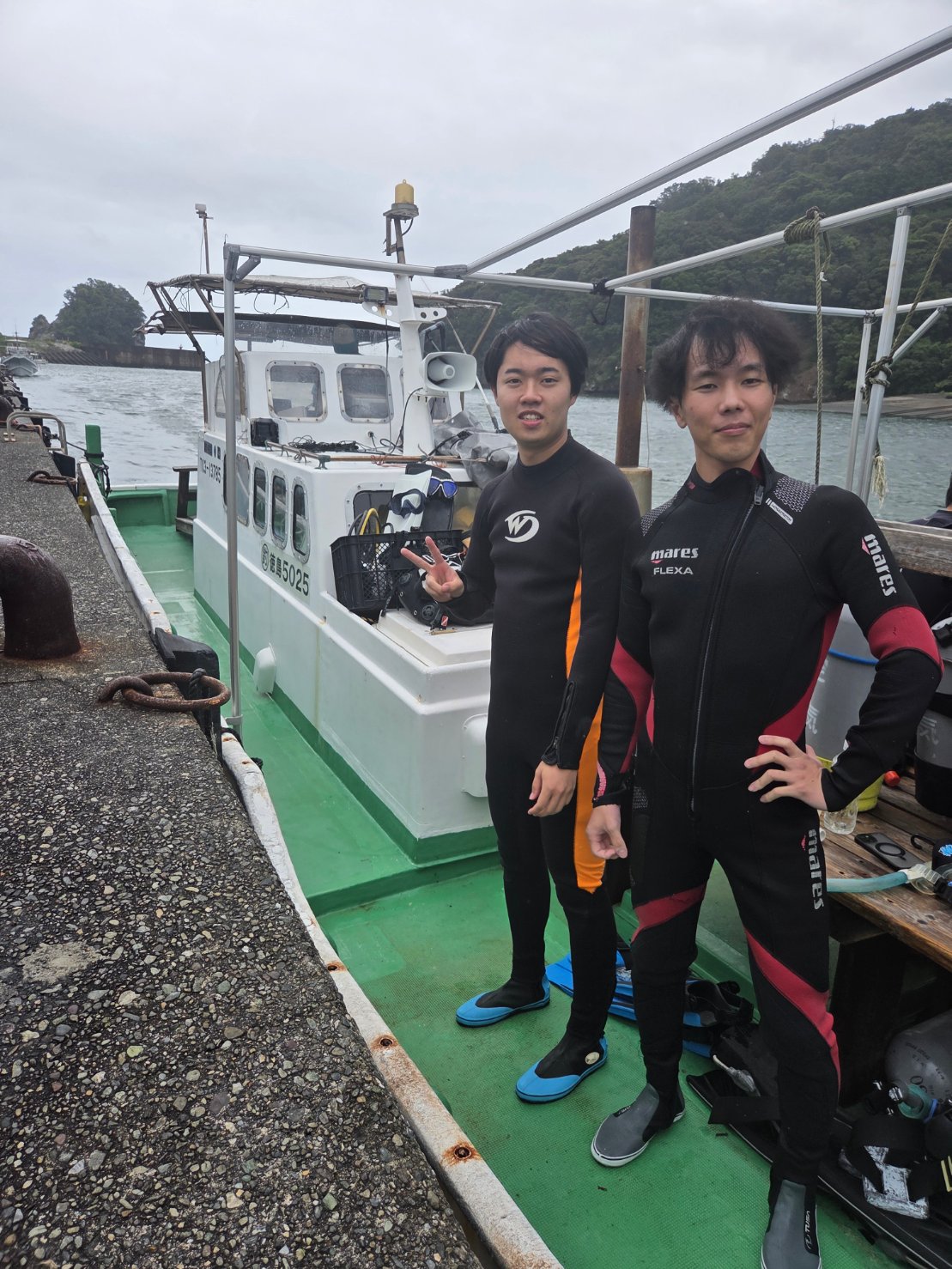 雨にも負けず波にも負けず新人がダイバーになるのを私は見たい。